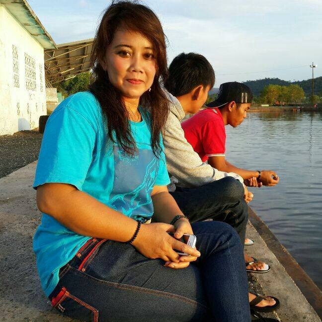 jalanilah hidup bagaikan air mengalir..