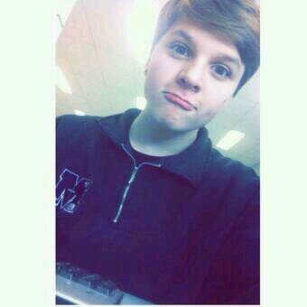 landonator_'s profile picture. since 10.03.14  @islifejb ♡