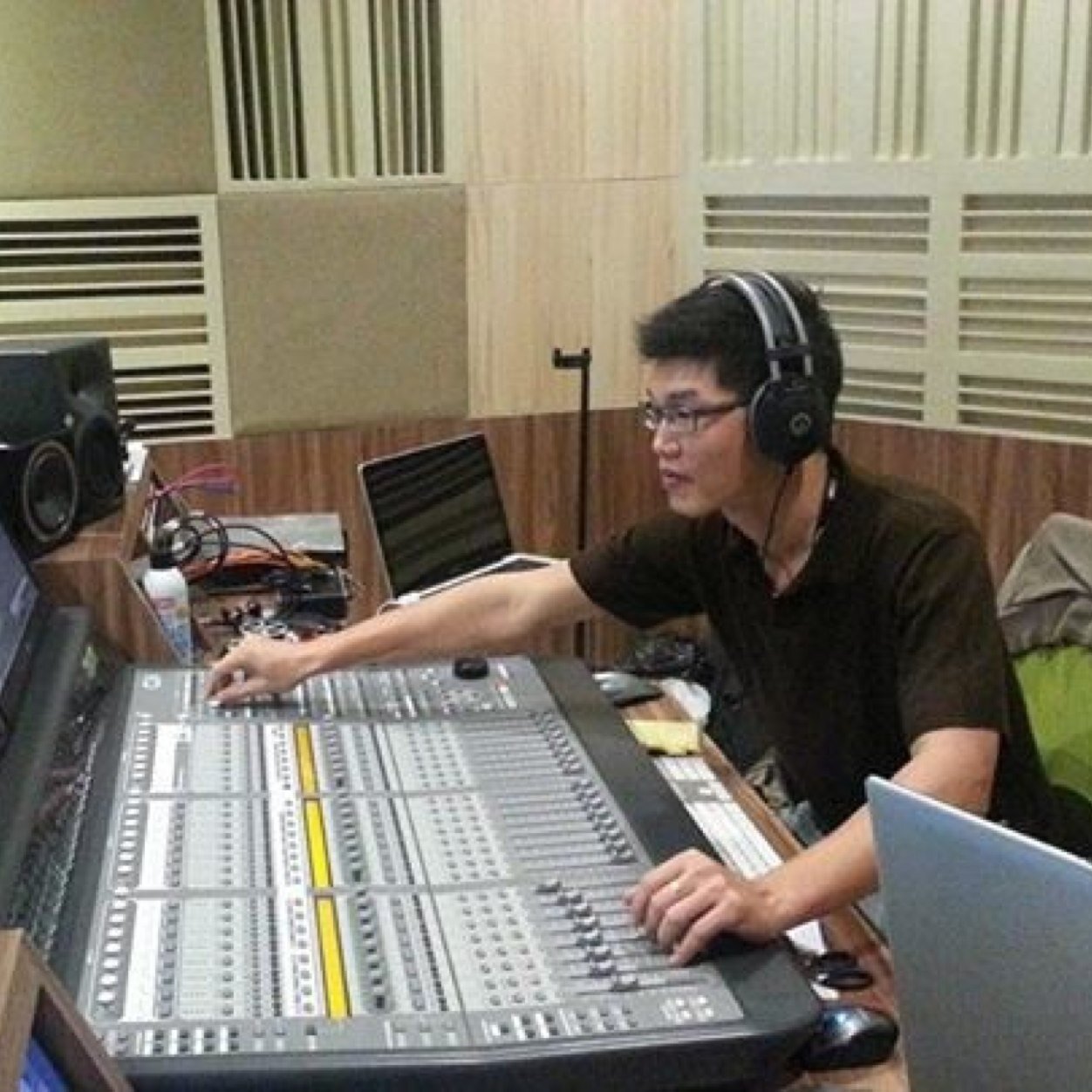 AVID Certified Instructor [ACI PT101, ACI PT110, ACI PT210, ACI PT210M] ~
SMAART V.7 Certified Operator ~
SynAudCon Certified (Sound System Design)