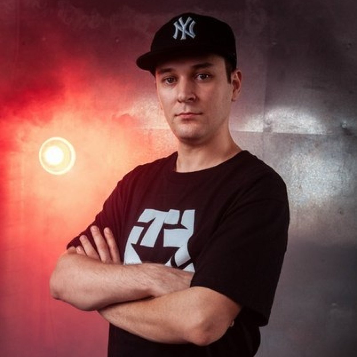 newsteds's profile picture. 