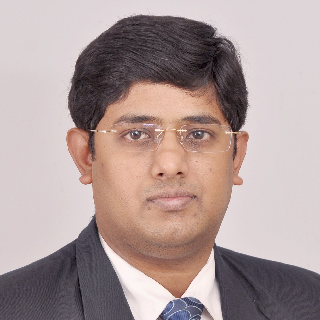 Consultant Orthopaedic and Arthroscopic Surgeon