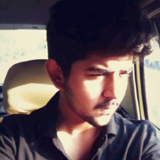 Live high,addicted to music,i am a big fan of tmills,born a champion,youngfavorites,16yearold,live life king size;) ,I take my chances|peace|india|newdelhi!