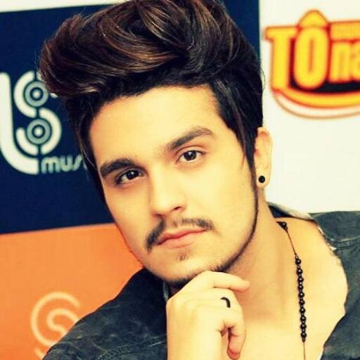 Eu sou vidrado em voce quimica perfeita não consigo entender é impossivel te dizer não ♪♪ @luansantana EU TE AMO ♥
data:27/06/10 @RiitaCarvalho