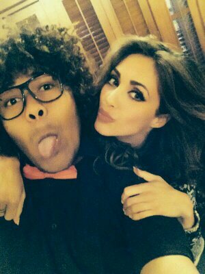 ponchoeannie's profile picture. amo @anahi @ponchohd @maiteoficial @christiancha @christopheruck @dulcemaria , amoooooooo the watend e Emblem3