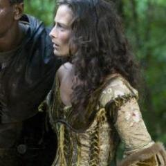 Señora de Fuerte Terror. Esposa de Roose Bolton y madre de Domeric Bolton. Hija de Lord Rodrik Ryswell. Ramsay, vete a pastar.  #SpanishFakeWesteros.