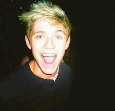 Follow me please!!!!!!!!!!!!!!! 3 I'm Directioner