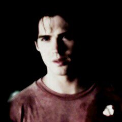 Huyo y vuelvo a la vida. Member of The Five. The family and friends. «the problem is that I do not I can not stop thinking about you.»