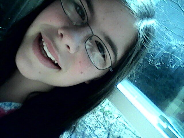 Small town girl, living in a lonely world, looking for friends.