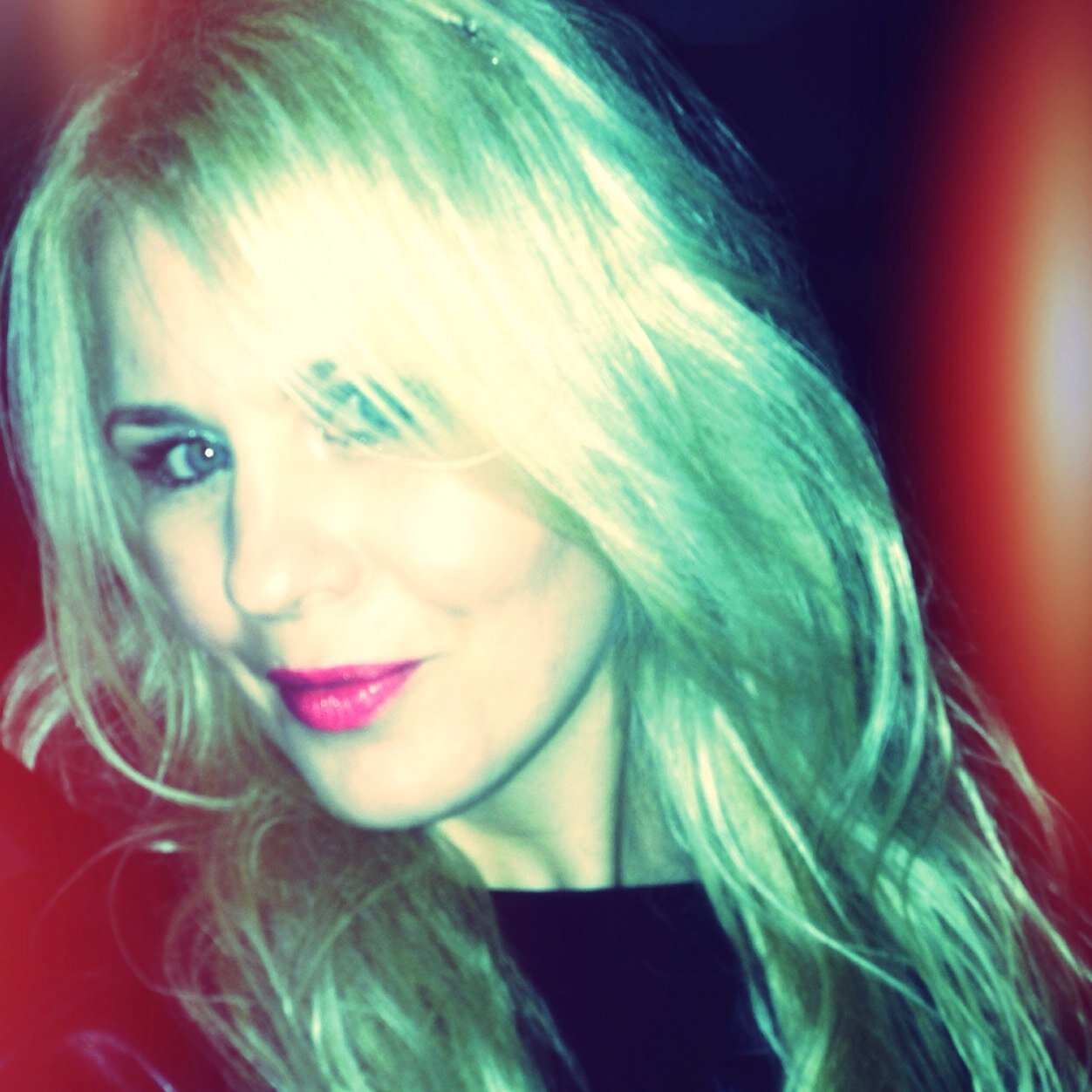 Singer...Rock...Country...Songwriter...Tennis...Movies...USA...  Nashville...Chocolate...Happy.
