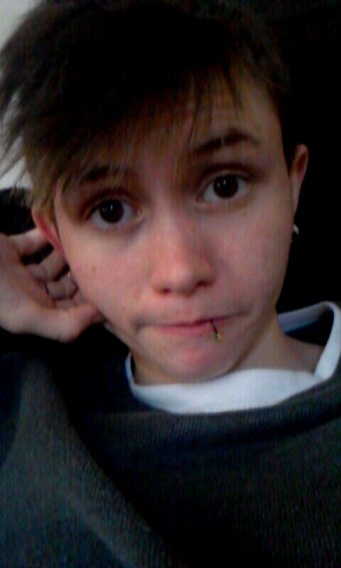 Made a new twitter(: Most of you guys know me soooo.. Idk