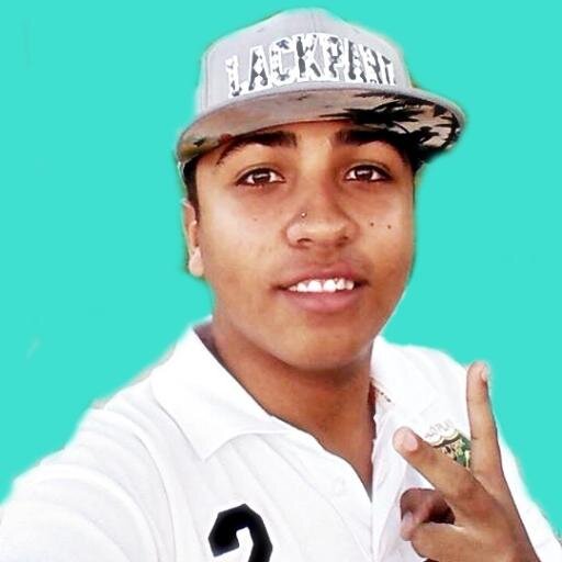 Membro da equipe , FONTE DO FUNK SP !
mlk bom e sonhador , corro atrás dos meus sonhos e nunca vou desistir ..

fb• https://t.co/GplqK9FIwz