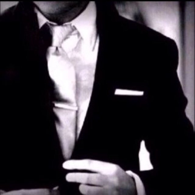 _: يتكلمون عن الوفاء ، و يُمارسون الخِيانة بإبداع ..!! Hail        الخاص مهمل ~~~