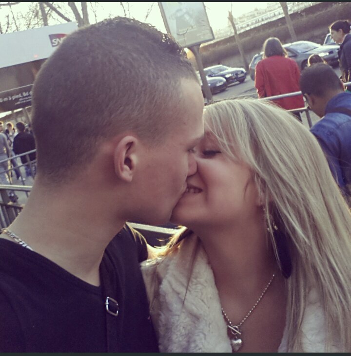 1An &`9Mois - 24/09/12 A l'infini .