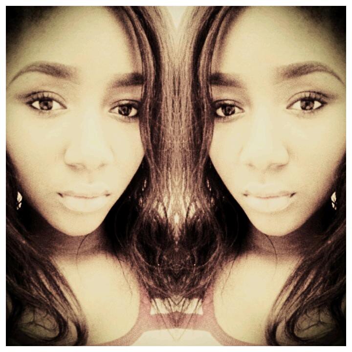 iam_olyvya's profile picture. #weirdo