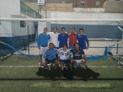 Twitter oficial del club de fútbol Conorbeloa FC. Fundado en 2013. Si te mueves menos que un cono, tienes hueco en el equipo.