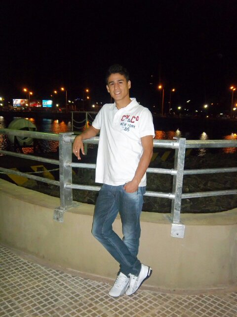 Tu buca me provoca si te robo un beso no me culpes es tu culpa pin: 272A769B