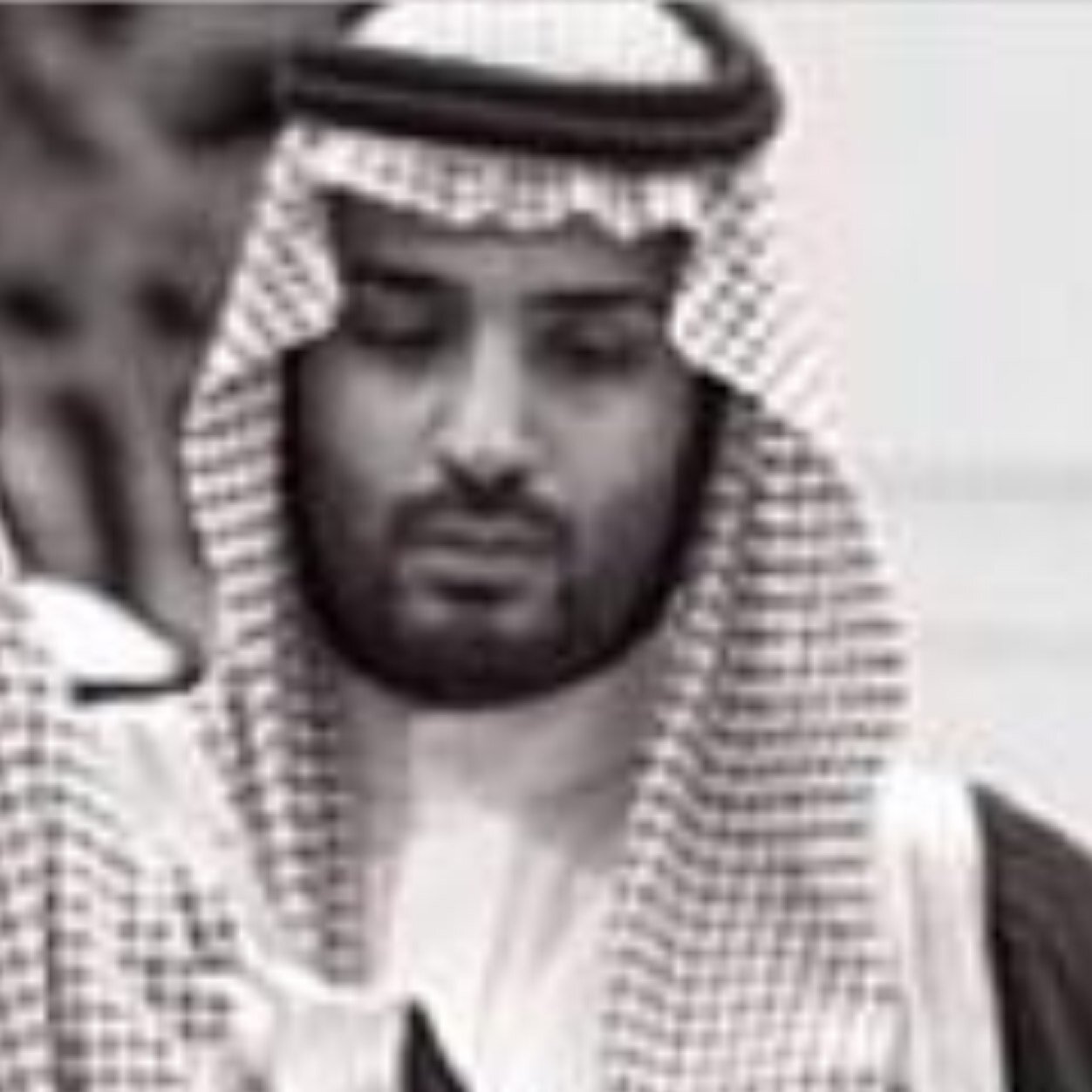 ياسيدي سلمان الله يقاك ويمد بك سنين 
ويحفظ لك محمد ذرى كل مضيوم 
ابوسلمان لاحتمى الموقف ماتراهن عليه ((٢)) ✌