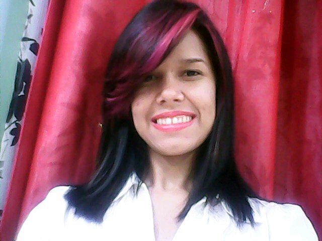 YoxiCristal's profile picture. 