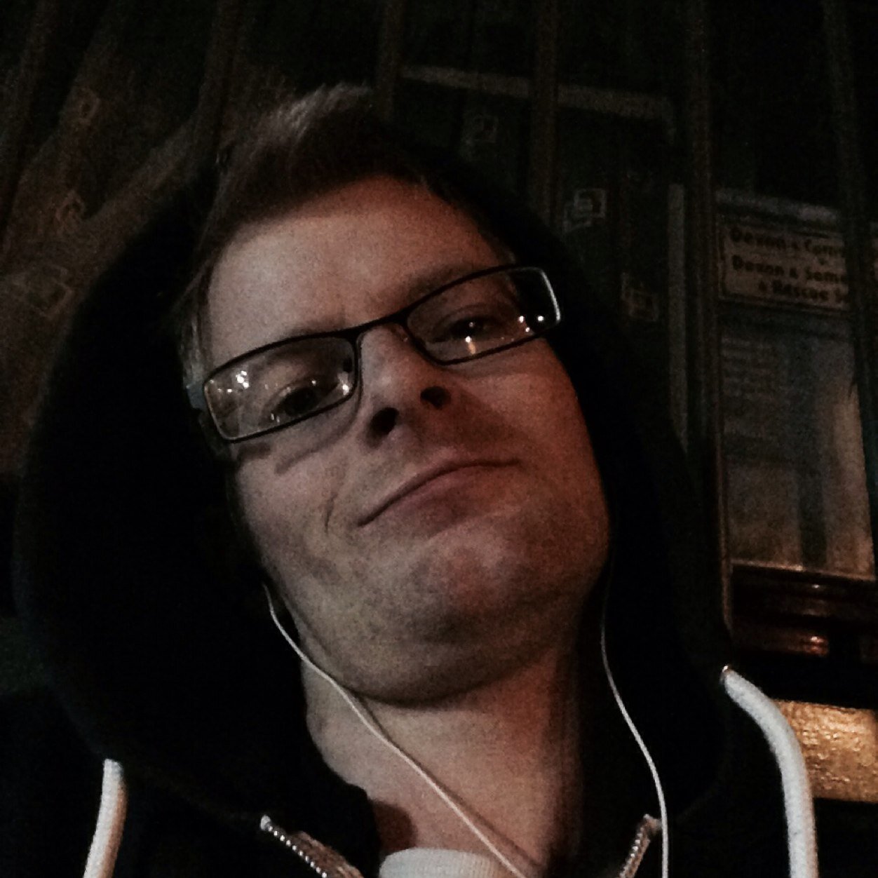 I am called mark davey im gay and i am 26 years old i love to cook.