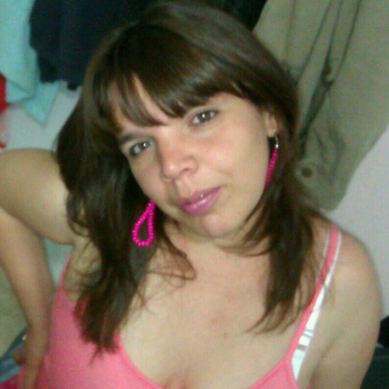 mama de dos https://t.co/MhdR9J3asj pego una .pero sigo.🚣‍♀️