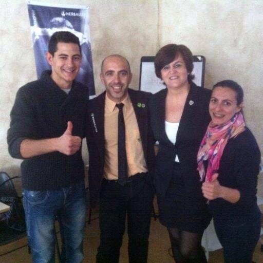 Distribuidor indepediente de Herbalife.Tener una alimentación sana y practicar deporte para tener una feliz y larga vida