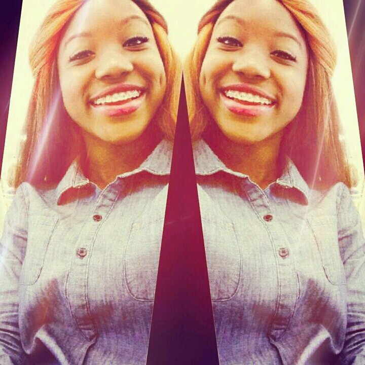 5'Teeeeen €HS Fishayyee Beautiful(: Follow Me && I'll Follow Back ! I'm Nice and Cool Asf .