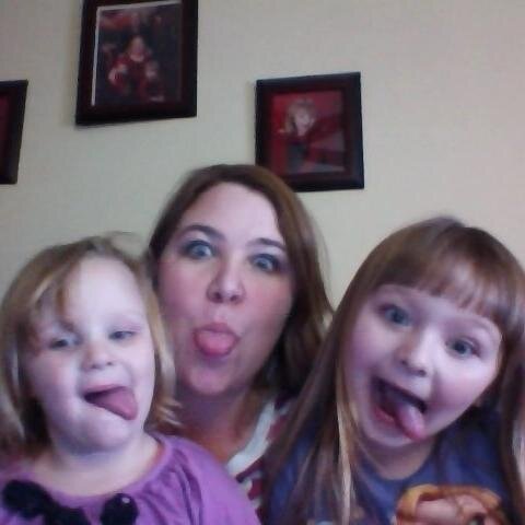 Wife. Mama of 2 princesses. Domestic Diva.  #Heartie