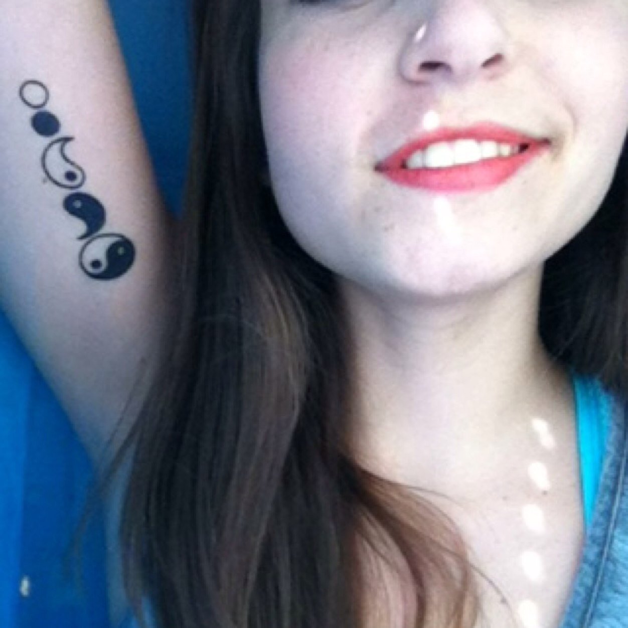 yes my name is really Luna || i like flowers drugs sex and tie dye, lets be friends~