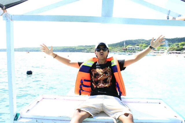 mmank_mkrmp's profile picture. My thoughts. Think less, live more, stay chill. On the moon | LINE : ammank_mkrmp |  Teknik Elektro '12