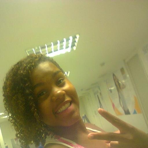 Fã Bruna Karlaa.. s2