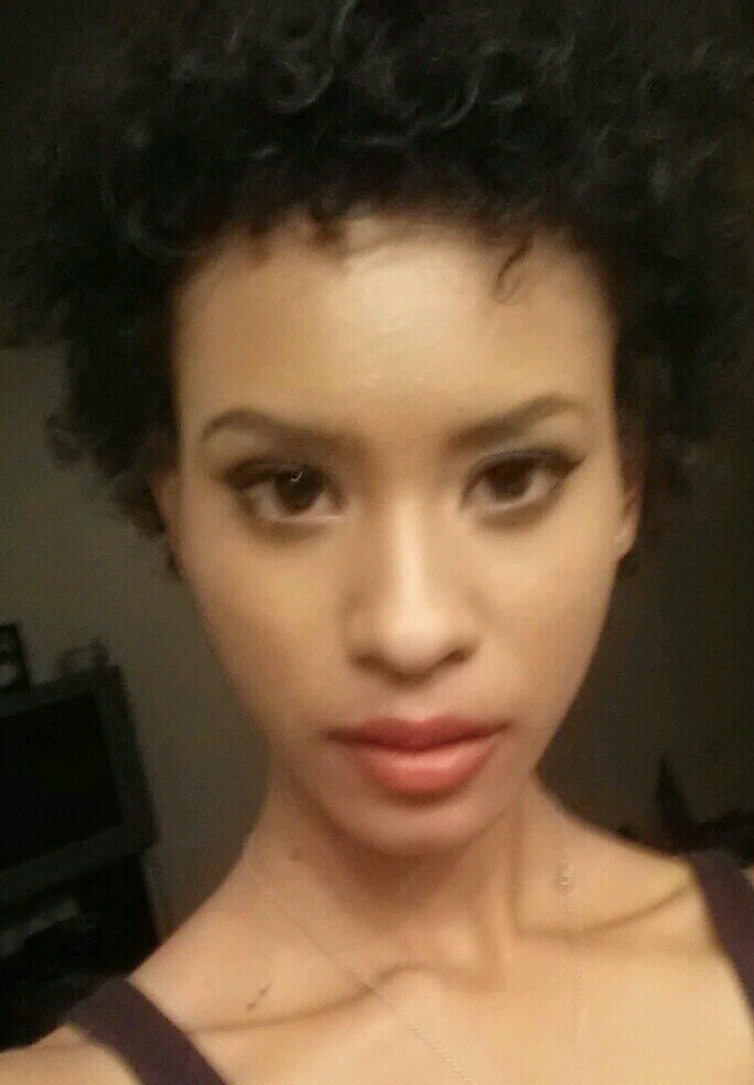 Print Model·Aspiring Actress·Lover·Dreamer 			I will NEVER give up