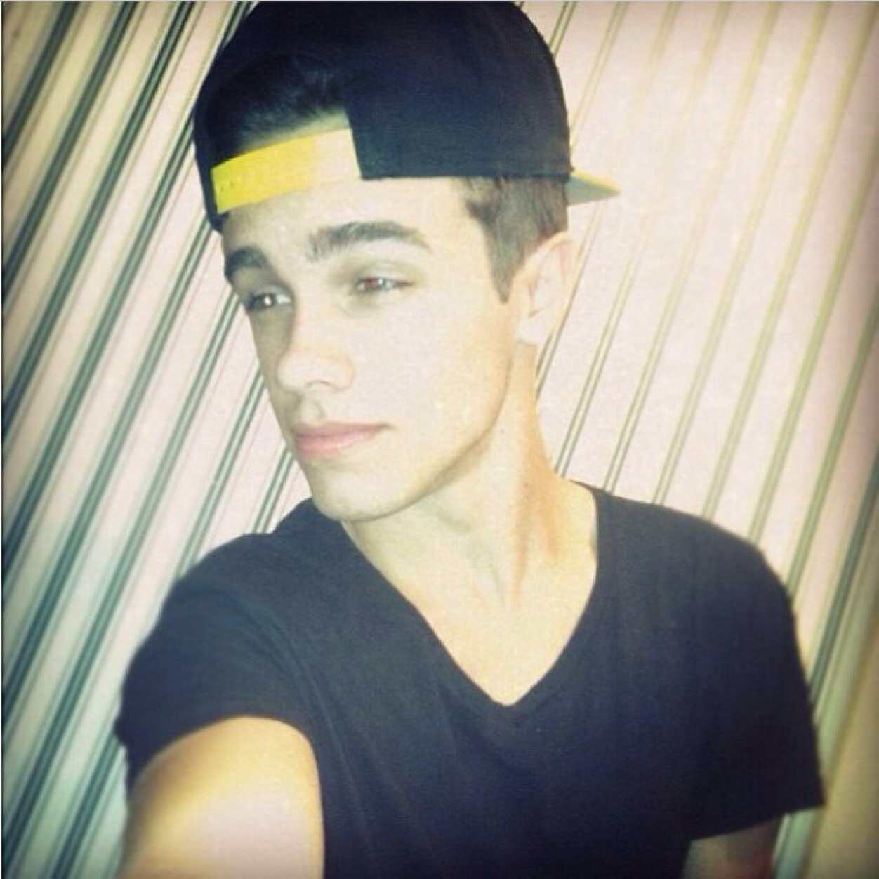 Boy Belieber ♦️Tweet Me ️DM me ;) ♥️ Dont Be Shy ️ I love you all 〽️Im 17