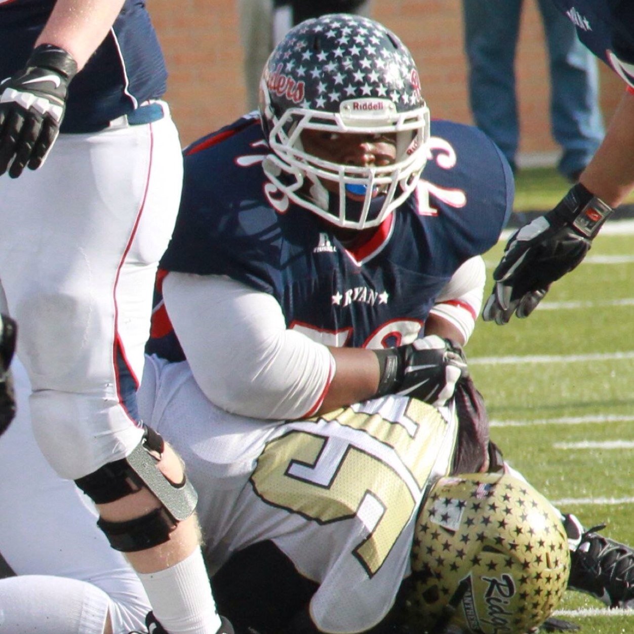 3years of eligibility left C/RG I live in the trenches! 1st Team All-Conference 🏈Do you. EAU https://t.co/uGgQAXCzMV
