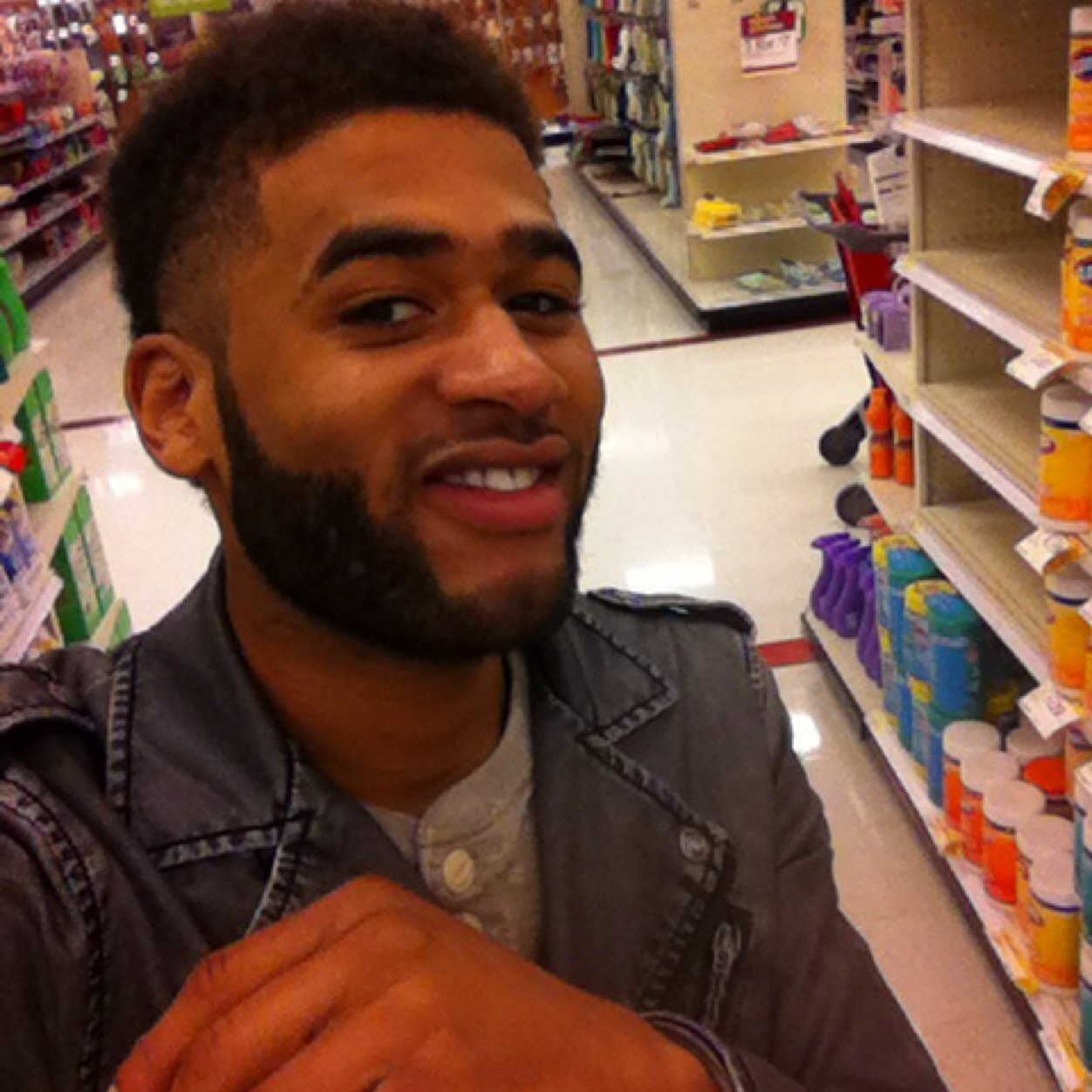 SLICCWHITE's profile picture. #LAID-BACK Chills If U Want to Knw More Bout my BOI/ HMU! IG@slicc_onifc Model Page @onifcyup