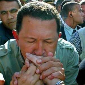 Socialista, Bolivariano, Zamorano y sobre todo Chavista, apoyando a nuestro Presidente Obrero Nicolas Maduro....Chavez Vive La Lucha Sigue ..... #TROPA