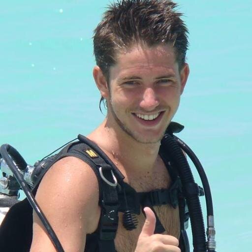 PR, activista de la buena comunicación, entusiasta del único fernet existente, e hincha del club más grande