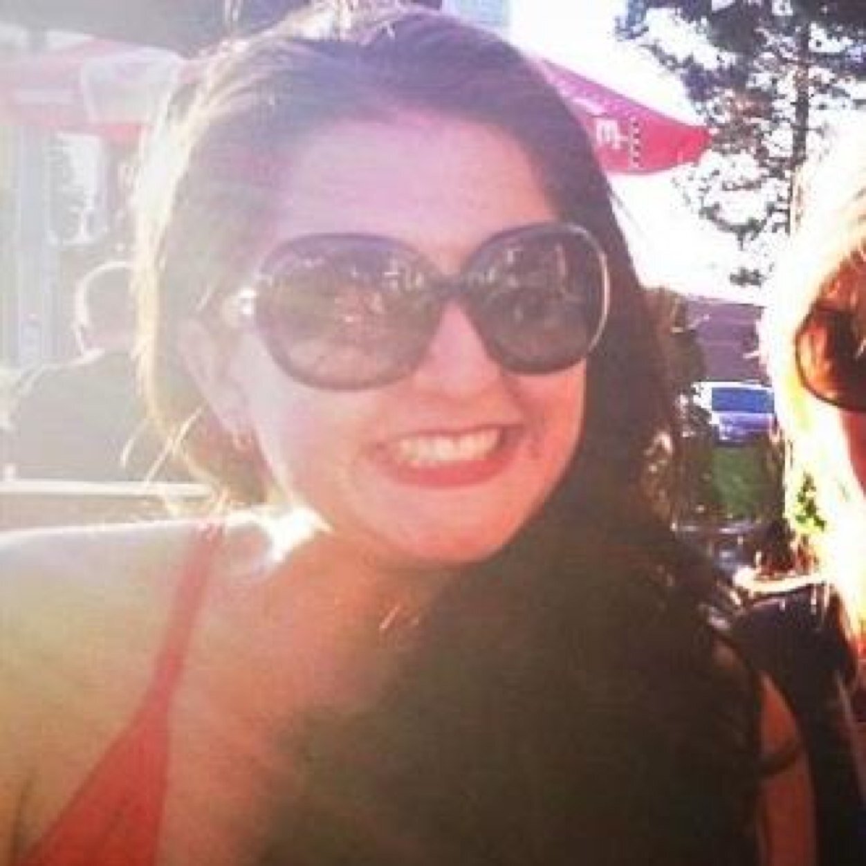 Quirky Mom. Maker and manager of things. Loves her knit stix, politics and a magnificent project plan!