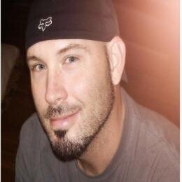 Harry_Williams8's profile picture. King Leonidas reincarnated. Artist. Romantic. Huge Being Human fan.