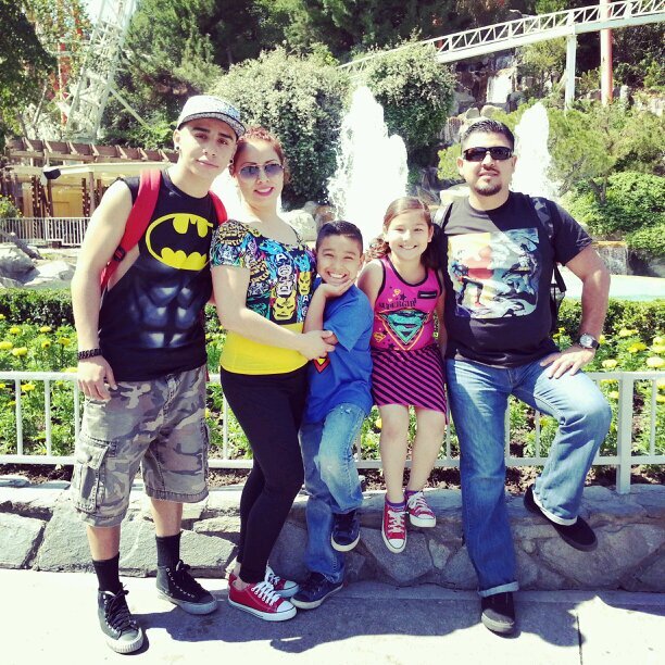Love God and my family. Pro-Life, Catolico