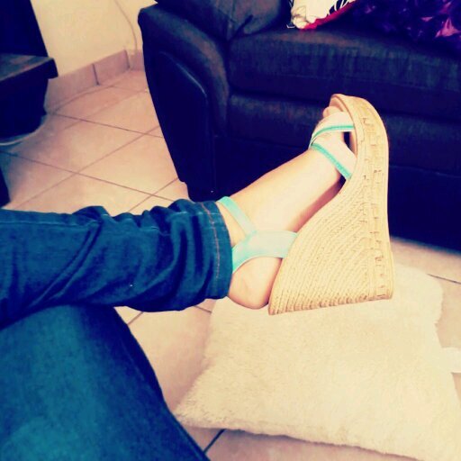 Yellow :3
