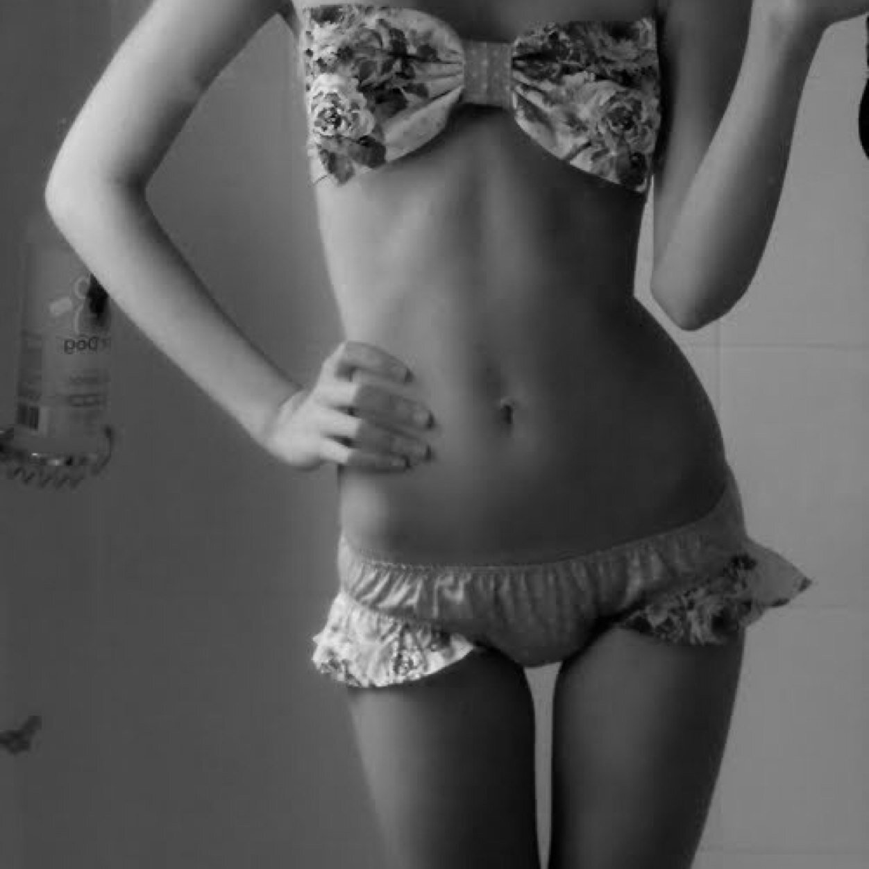 Fat girl striving for beauty Hw: 137lbs Cw: 121lbs Gw1: 110lbs Gw2: 100 Ugw: 85lbs
Depression~Anxiety~Suicidal