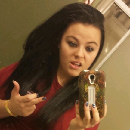 Big Flirt♡    Top notch Bitch(;♡     Follow,  I follow back(:
