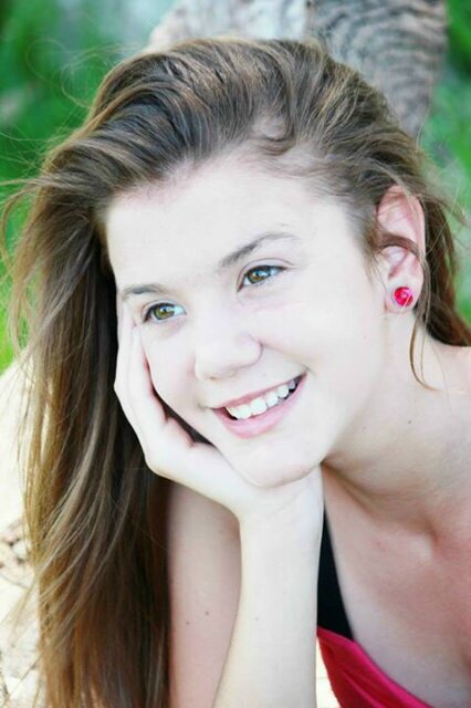 Charne_3434's profile picture. 