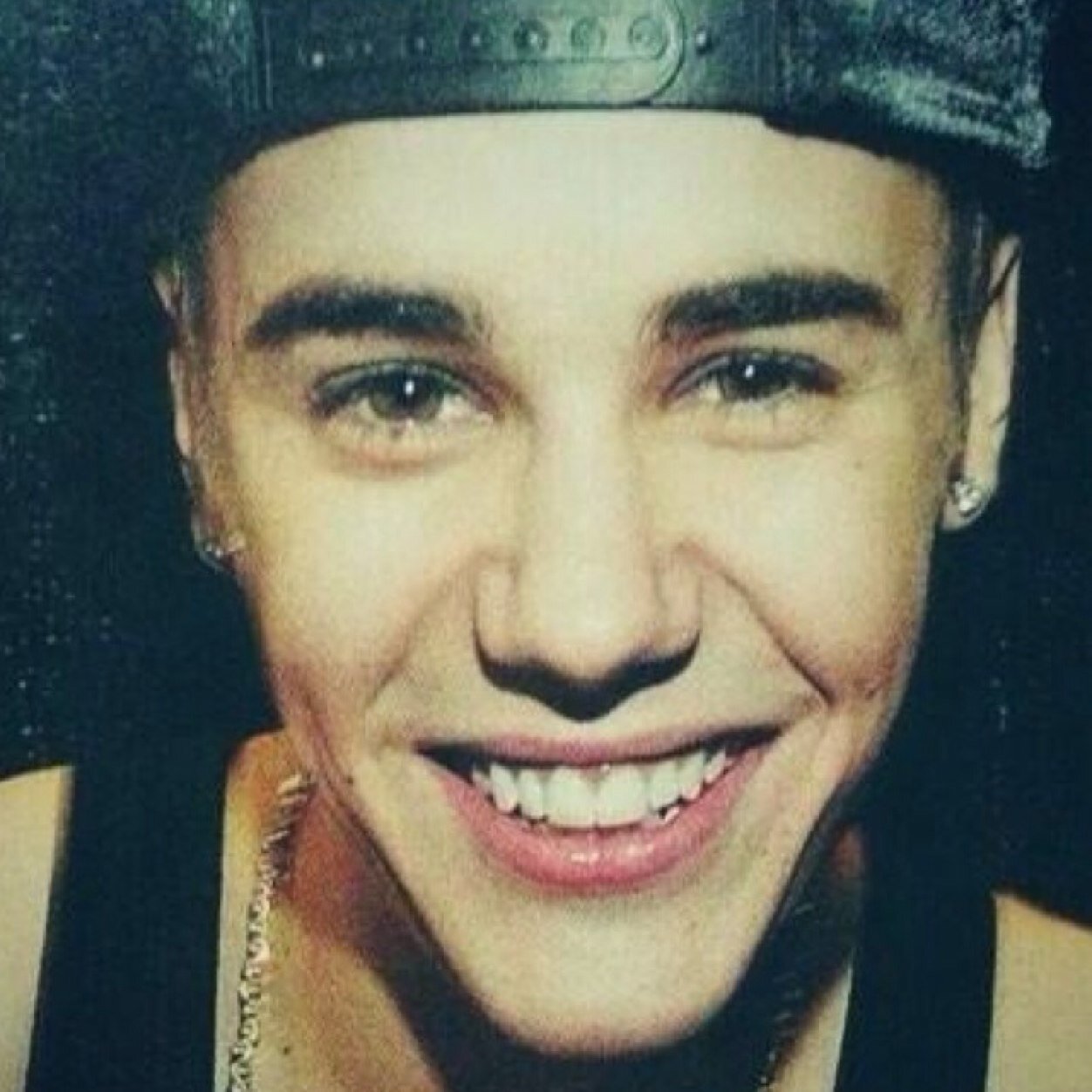 I dont have much to say but justin bieber is my idol