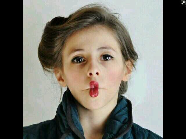 halapost44's profile picture. جعل زين الحظ دآيم لي وشآح ♡