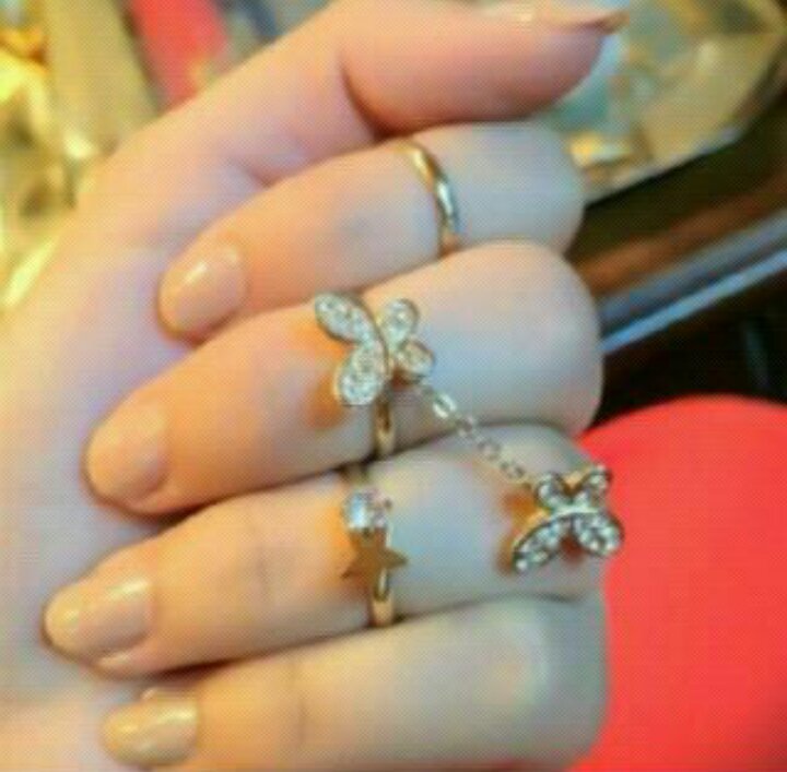 مديرة بنككك