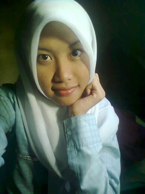 titinsutinah14's profile picture. mengaggumi mu adalah hal yang terindah r