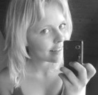 genlavoie's profile picture. Une Geek avec un bac en Musique, des études en Communication et une job en marketing