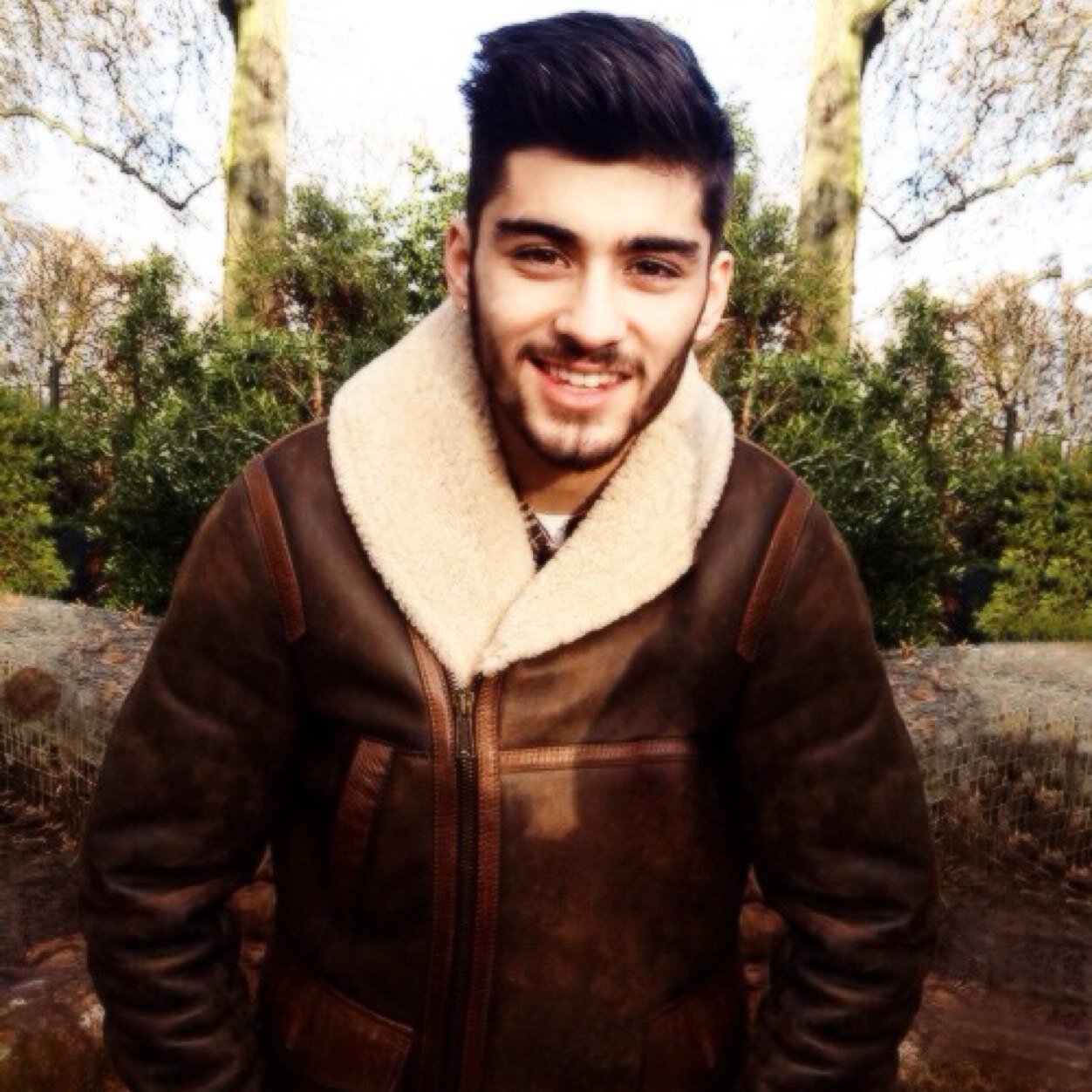 ask for a follow back on @raybanzouis