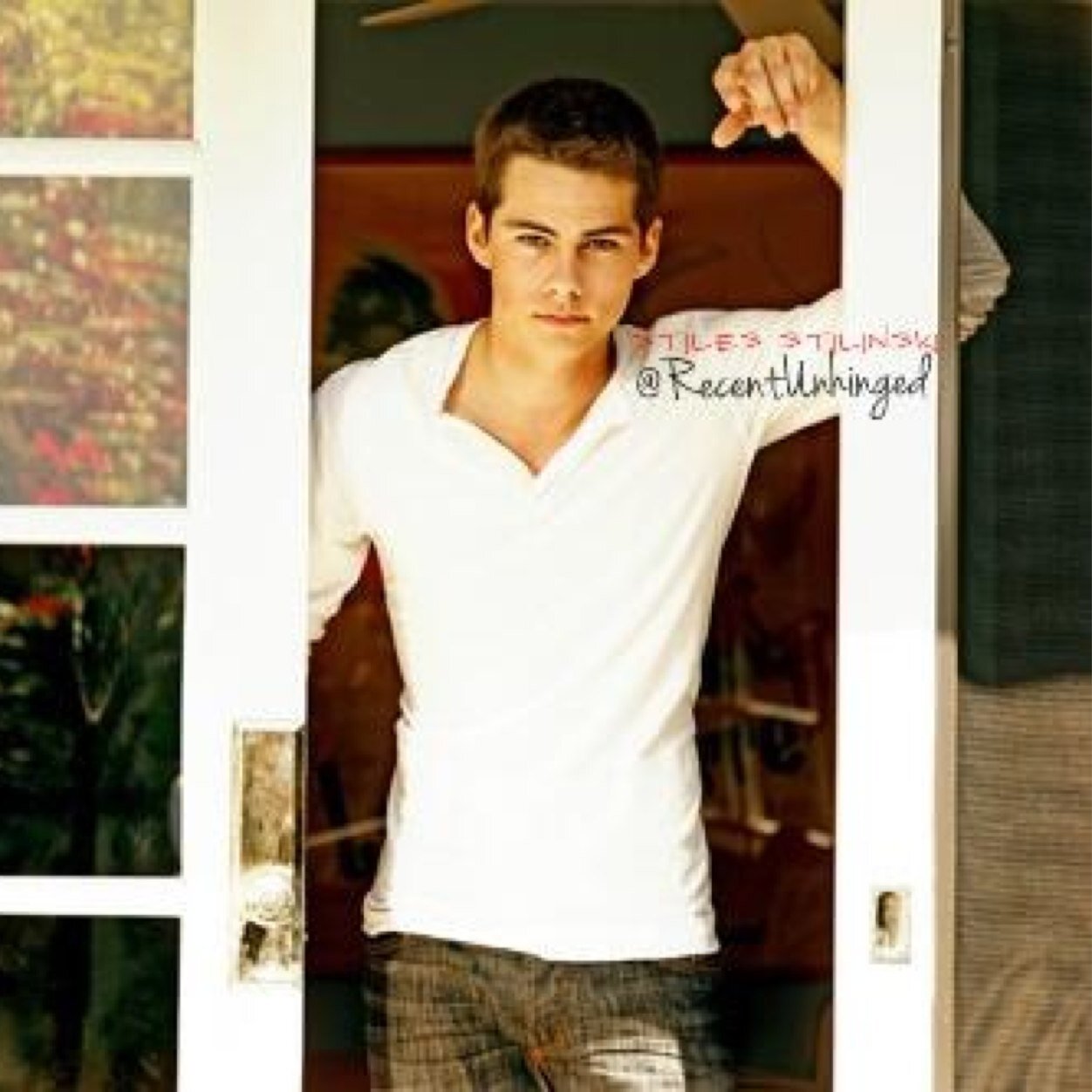 RecentUnhinged's profile picture. @SarcasticAsHale is not only mine. Hes my Alpha. Accepting him for who he is. His Beta.